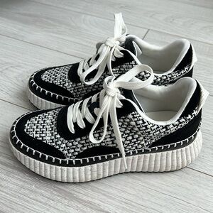 Universal Thread Black and White Sneakers